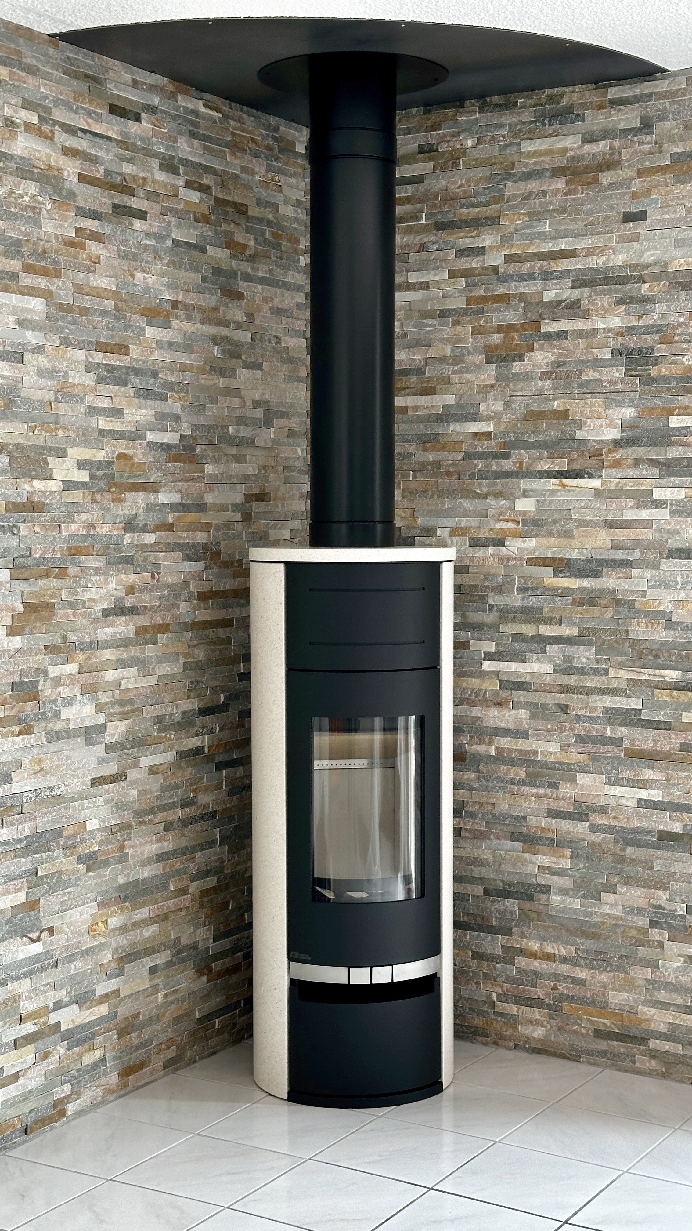 Démolition d'une cheminée pour FonteFlamme Havana pierre crème 3 à 9kW